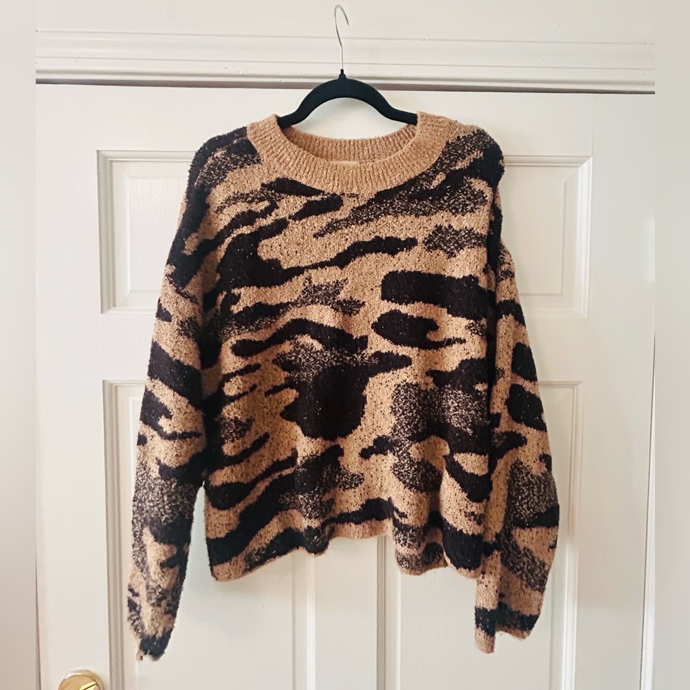 Women’s Medium Rag Poets Sweater Blouse  Tweed Brown Camo New Condition